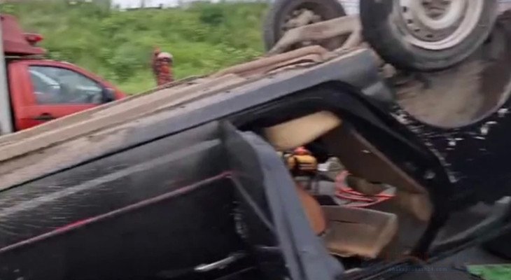 গাড়ি নিয়ে ‘পালাচ্ছিল’ চার বন্ধু, এক্সপ্রেসওয়েতে প্রাণ গেল তিনজনের